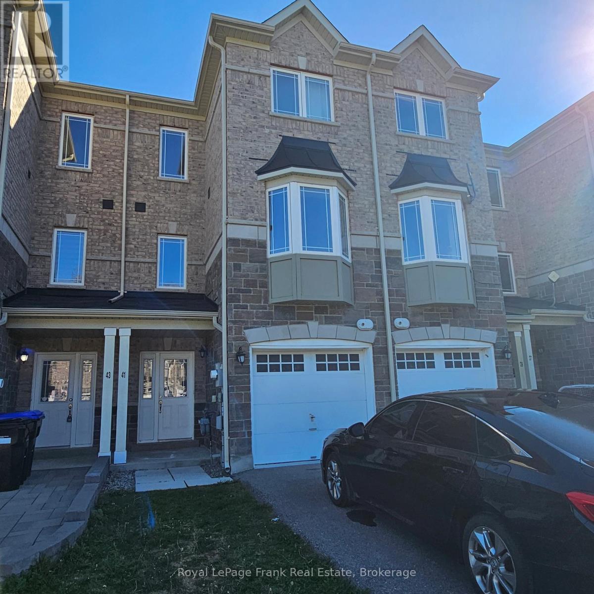 41 MILSON CRESCENT - 1