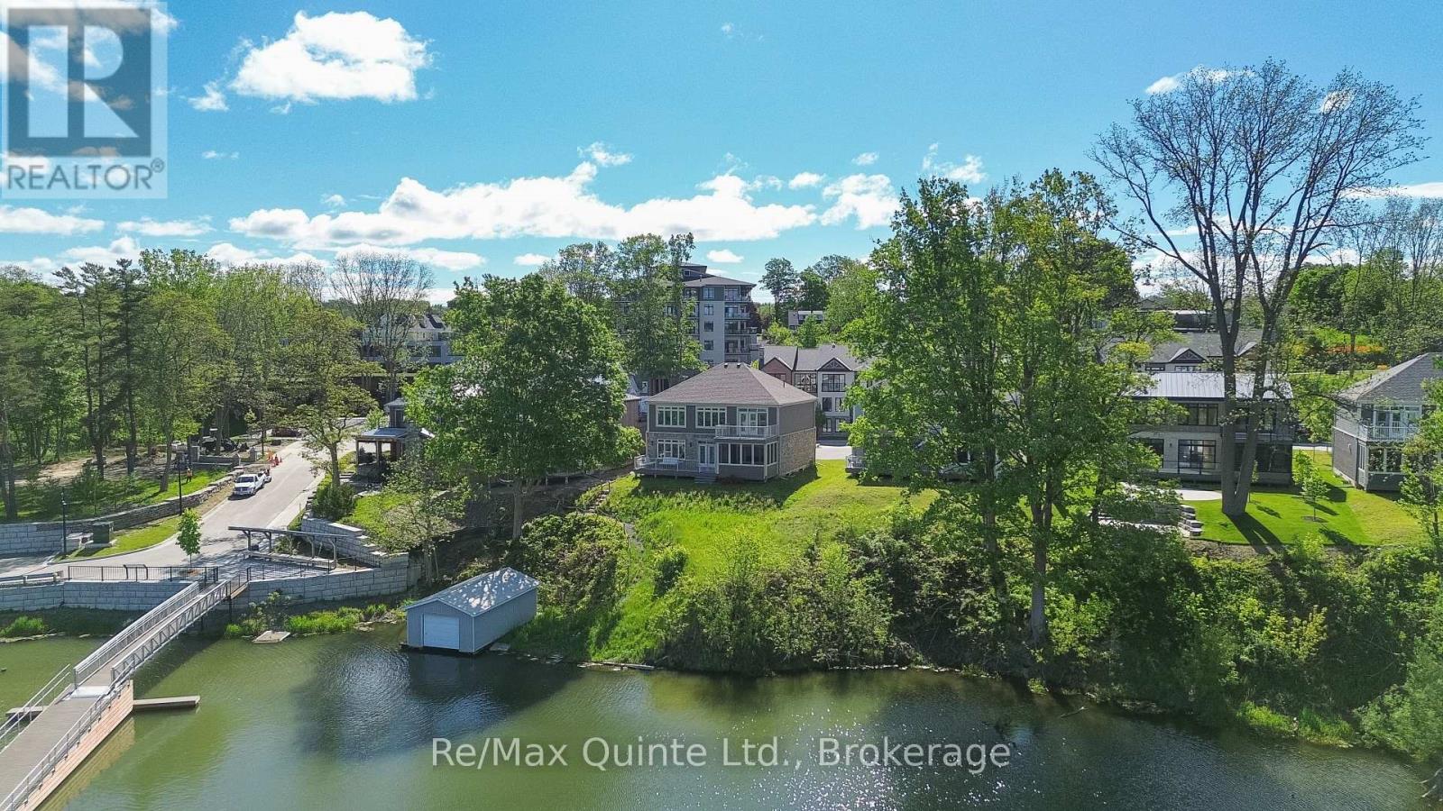 125 VILLENEUVE DRIVE - 10