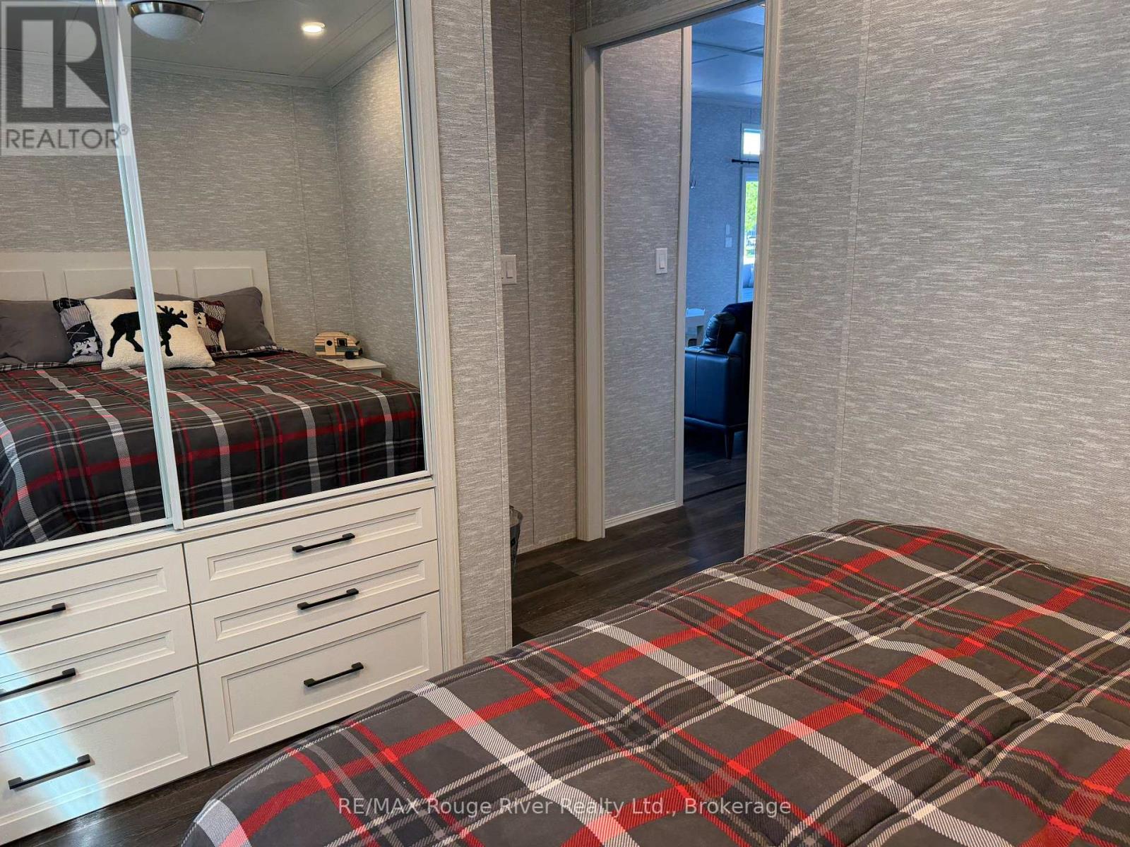 #C31 160 TERRACE ROAD - 11