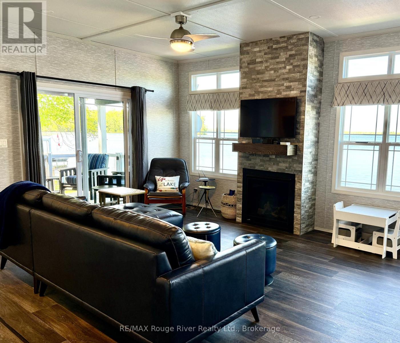 #C31 160 TERRACE ROAD - 7