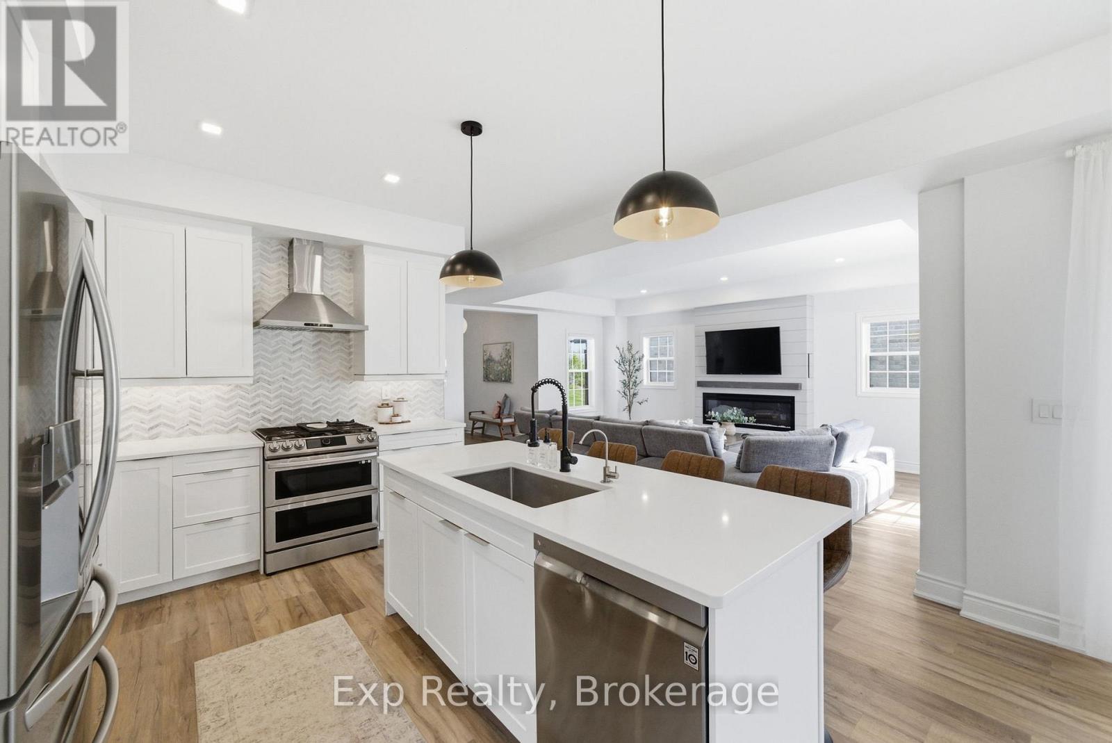 661 WILKINS GATE - 12