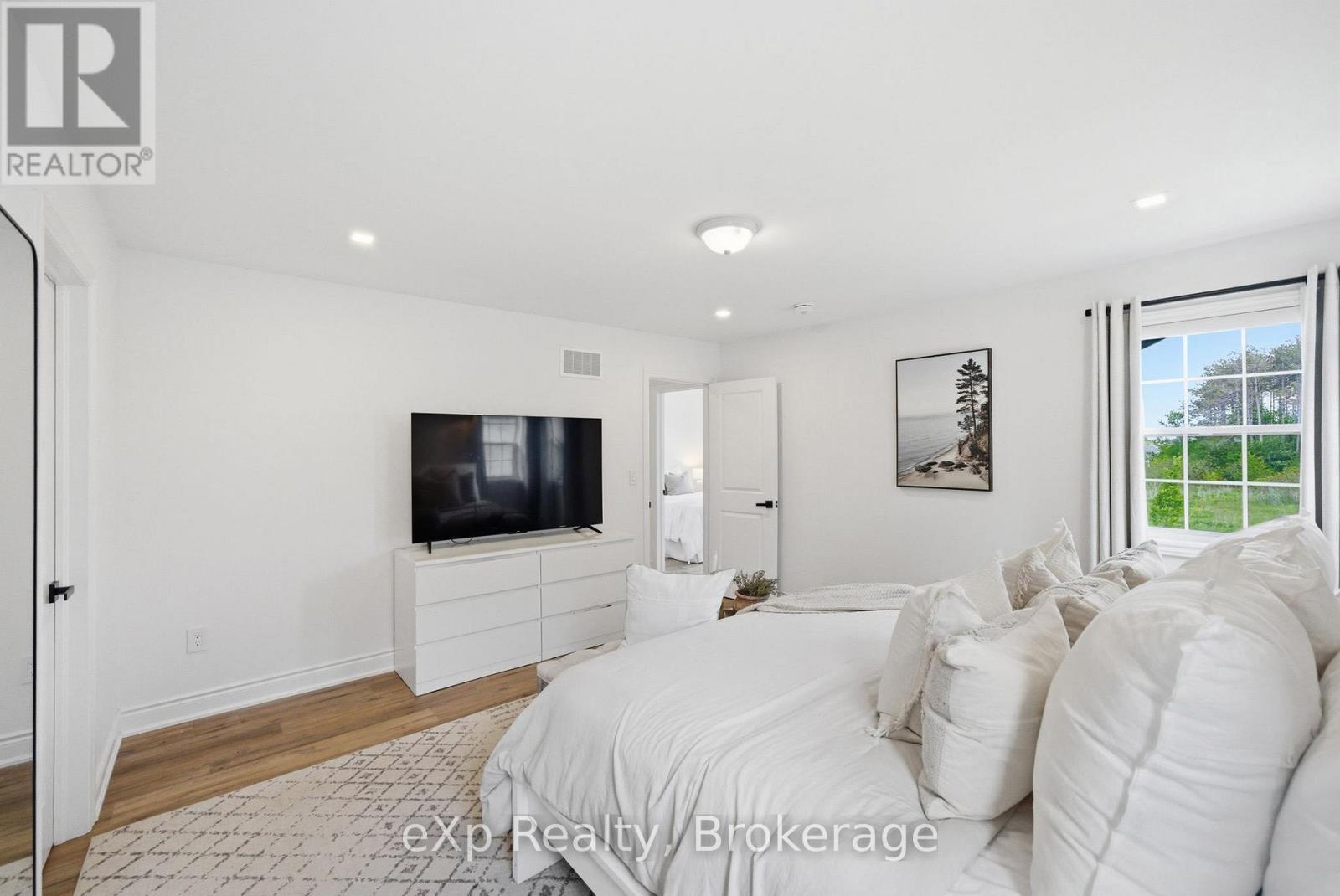 661 WILKINS GATE - 19