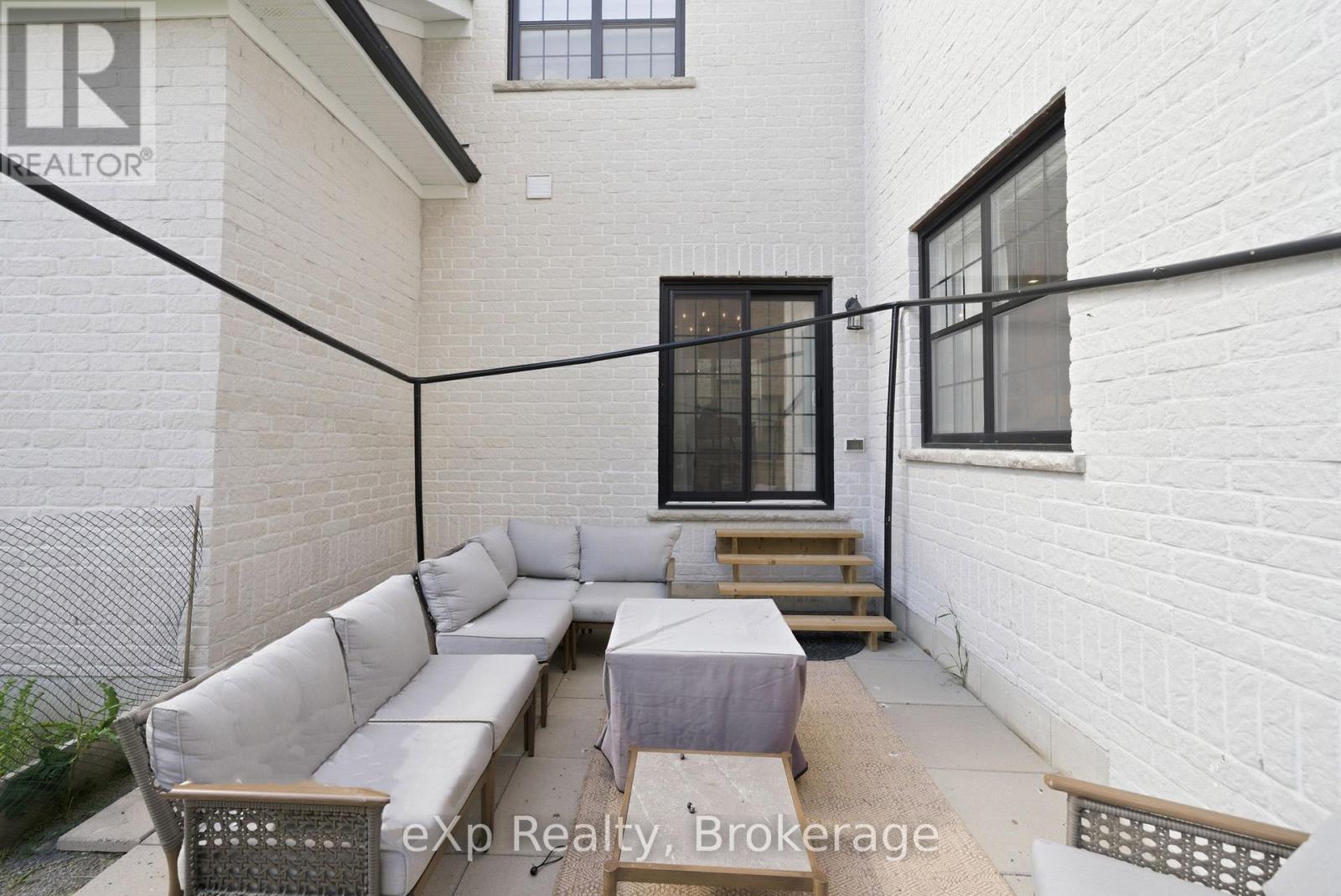 661 WILKINS GATE - 28