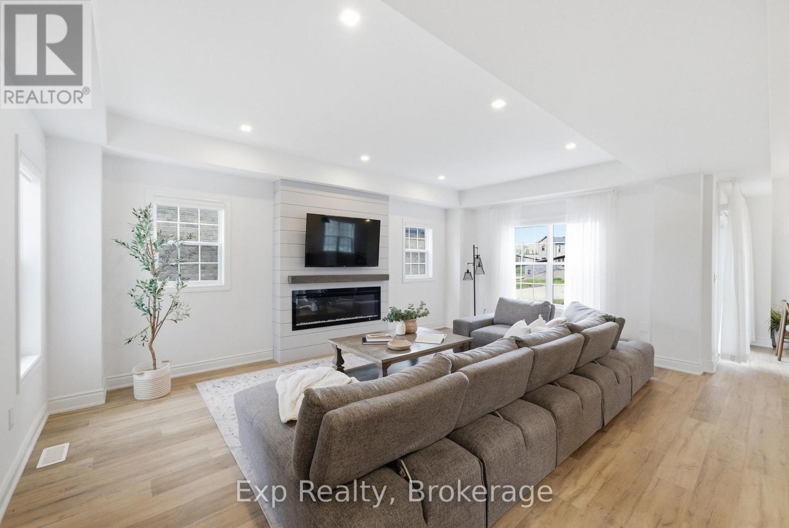 661 WILKINS GATE - 7