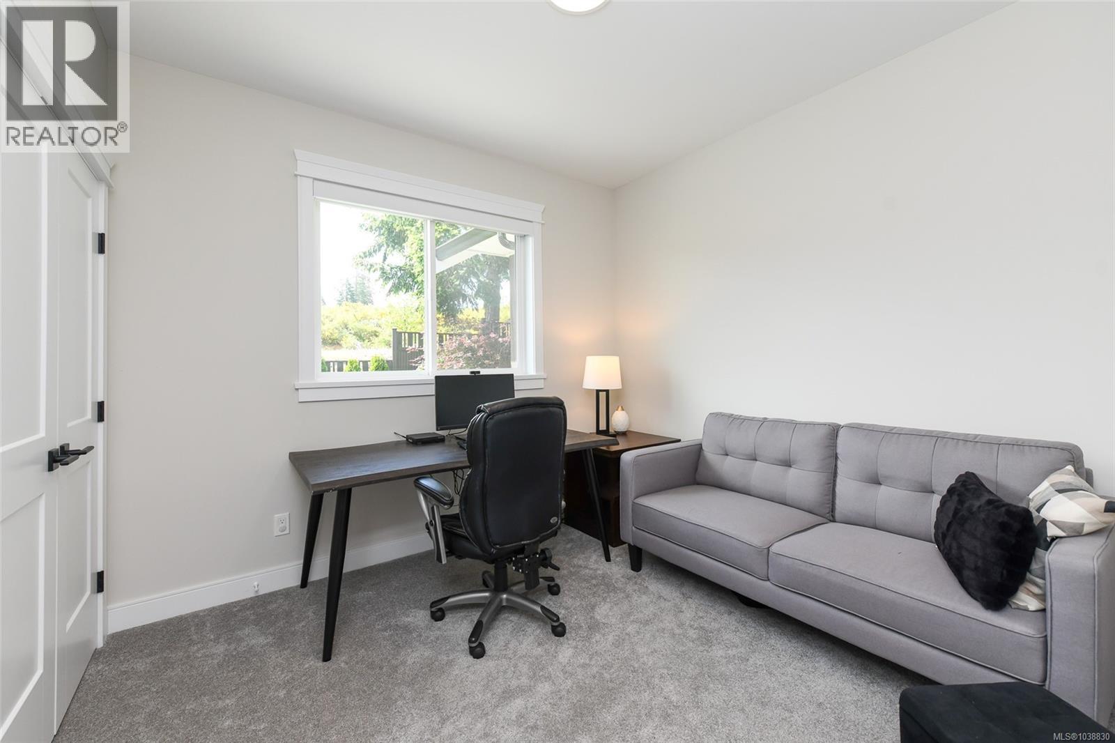 1391 Crown Isle Blvd - 33