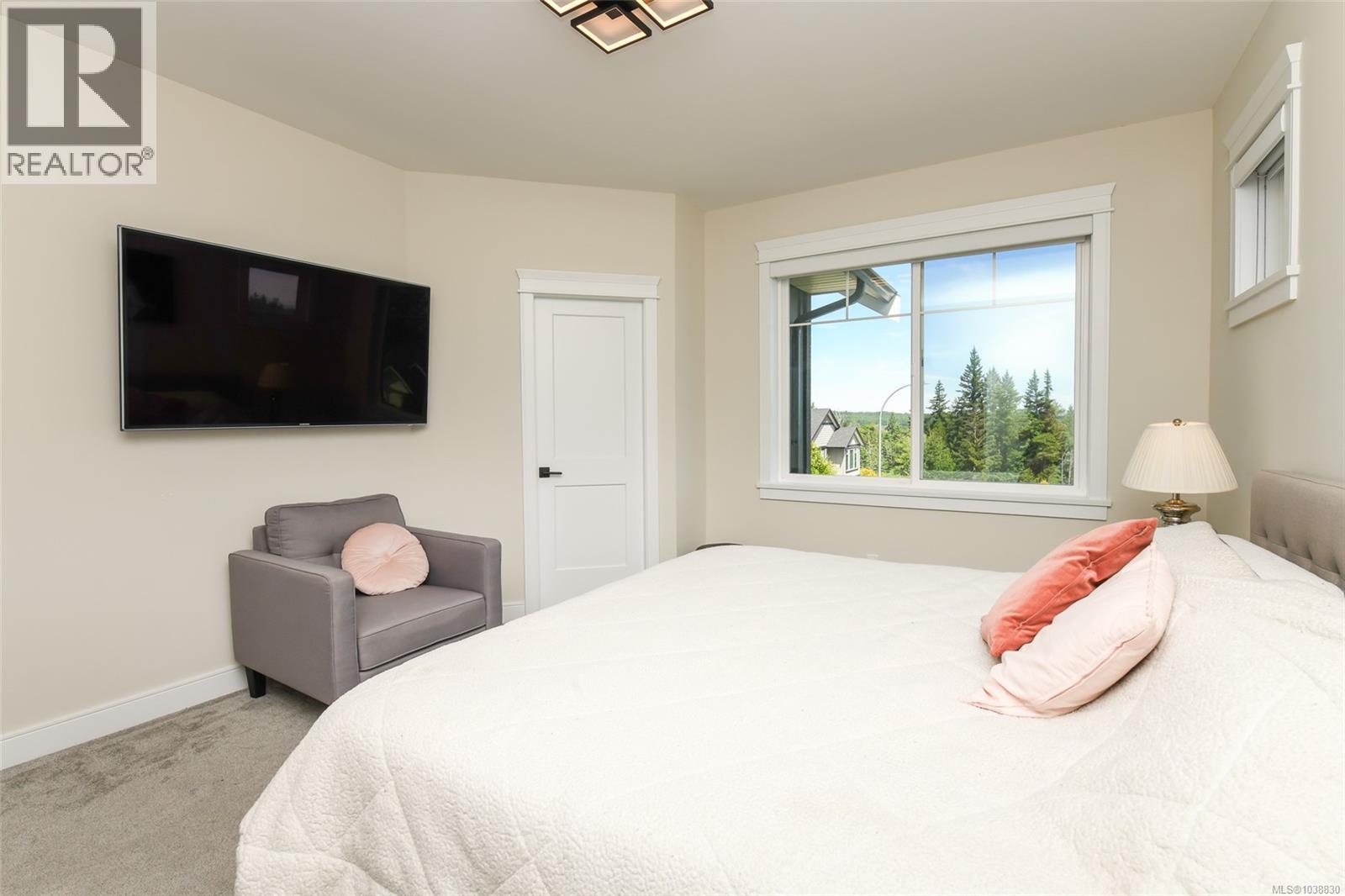 1391 Crown Isle Blvd - 40