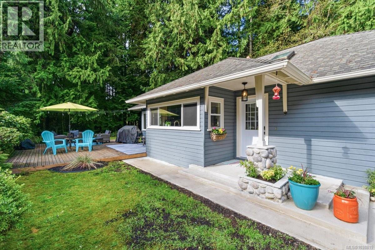 324 Chester Rd, Qualicum Beach