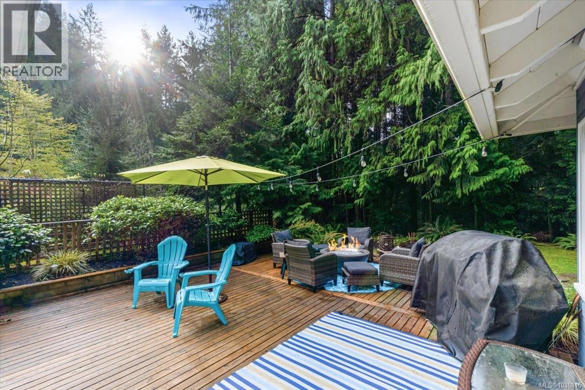 324 Chester Rd, Qualicum Beach