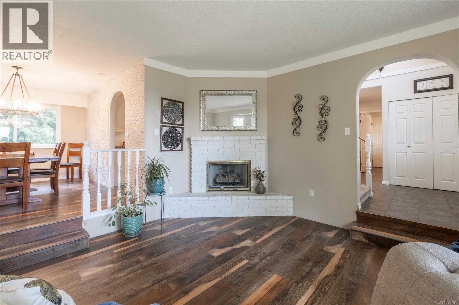 1108 Viewtop Rd, Duncan