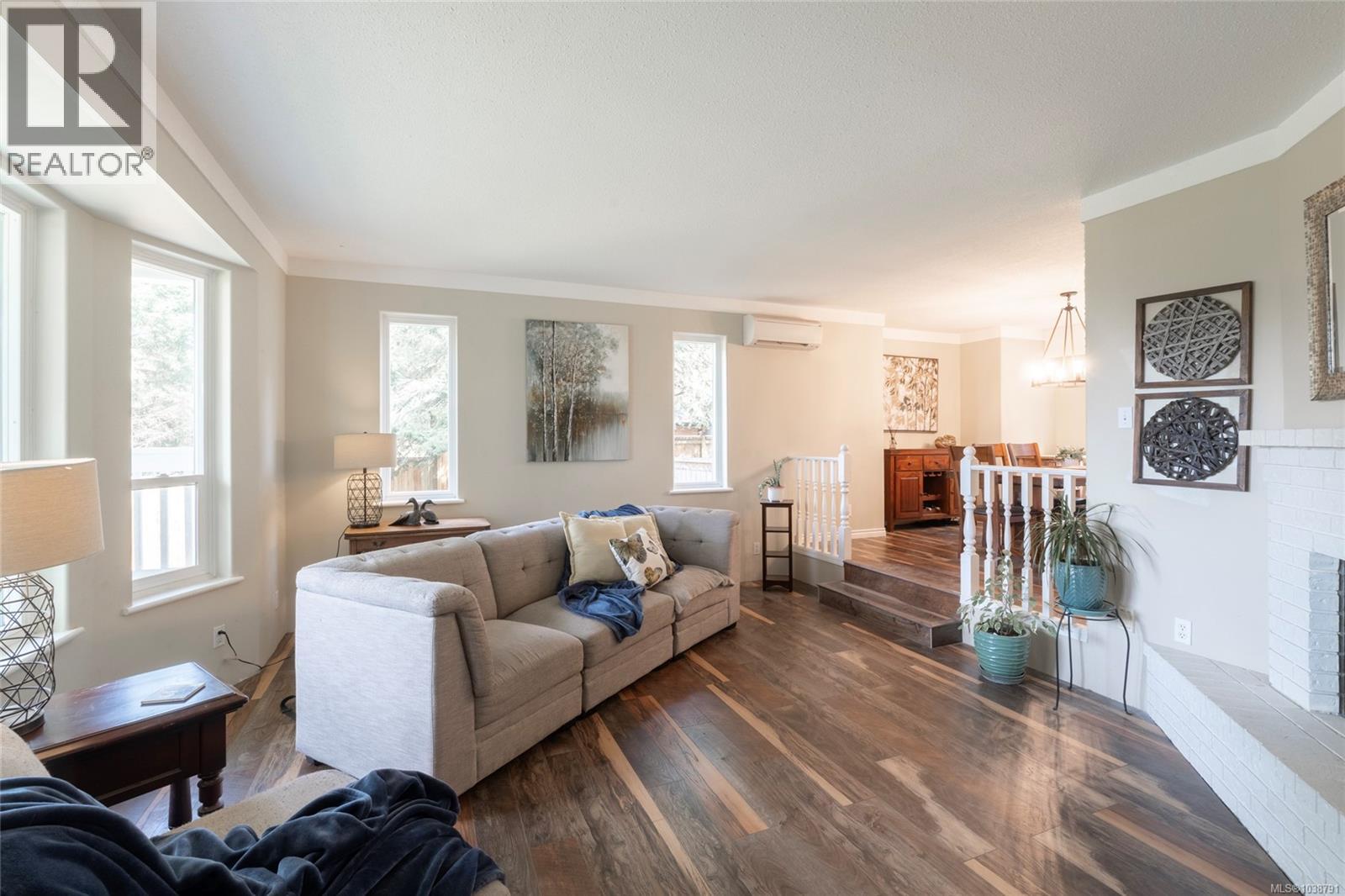 1108 Viewtop Rd, Duncan