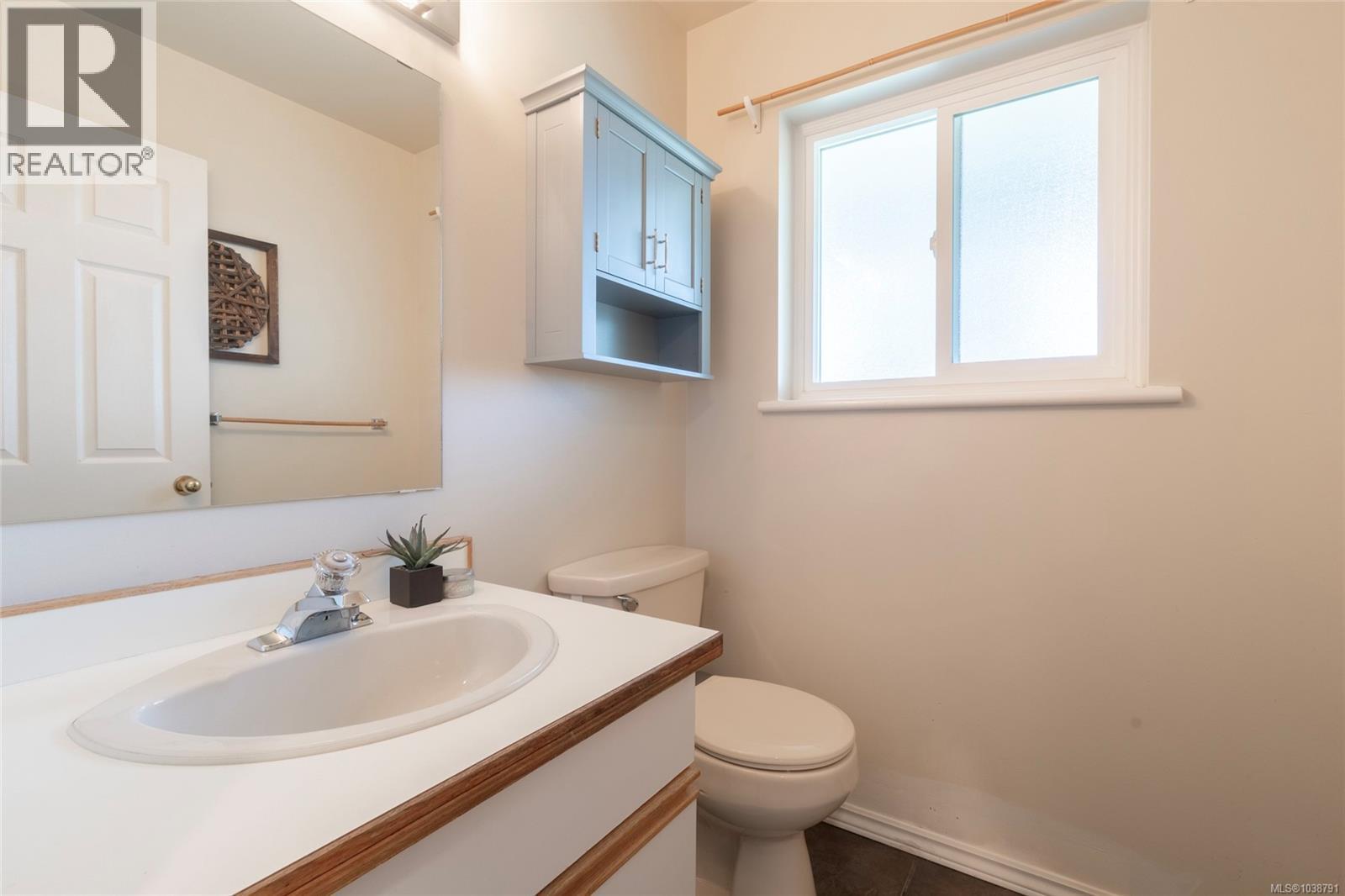 1108 Viewtop Rd, Duncan