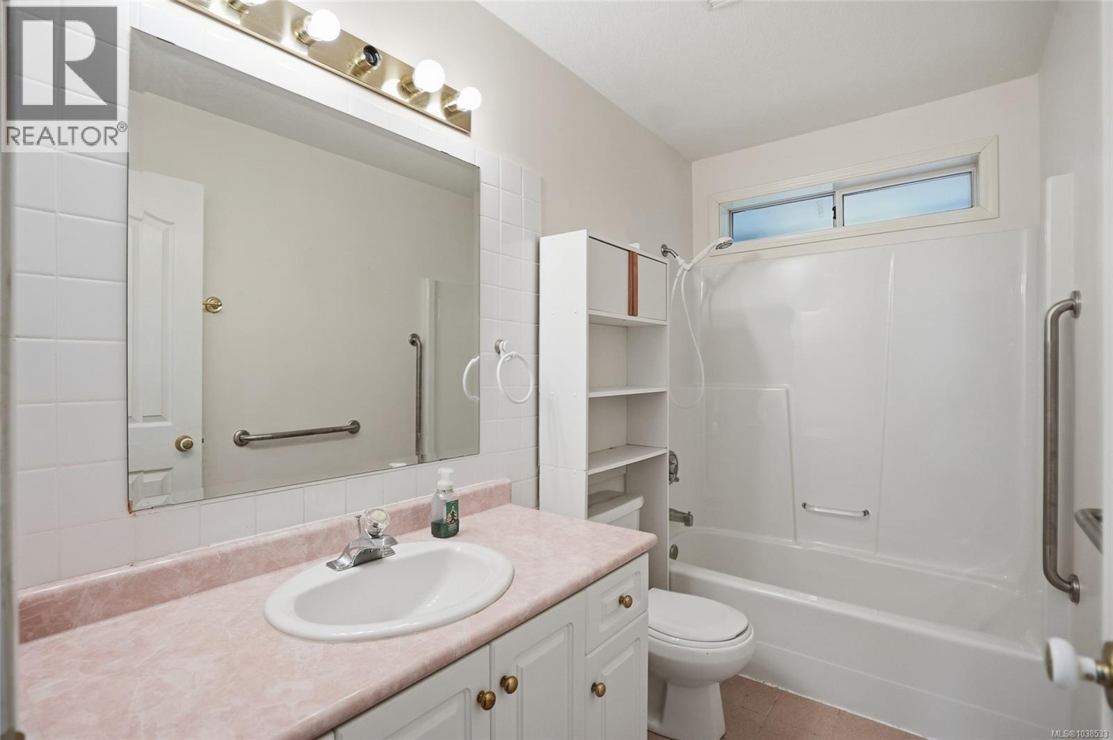 5684 Carrington Rd, Nanaimo