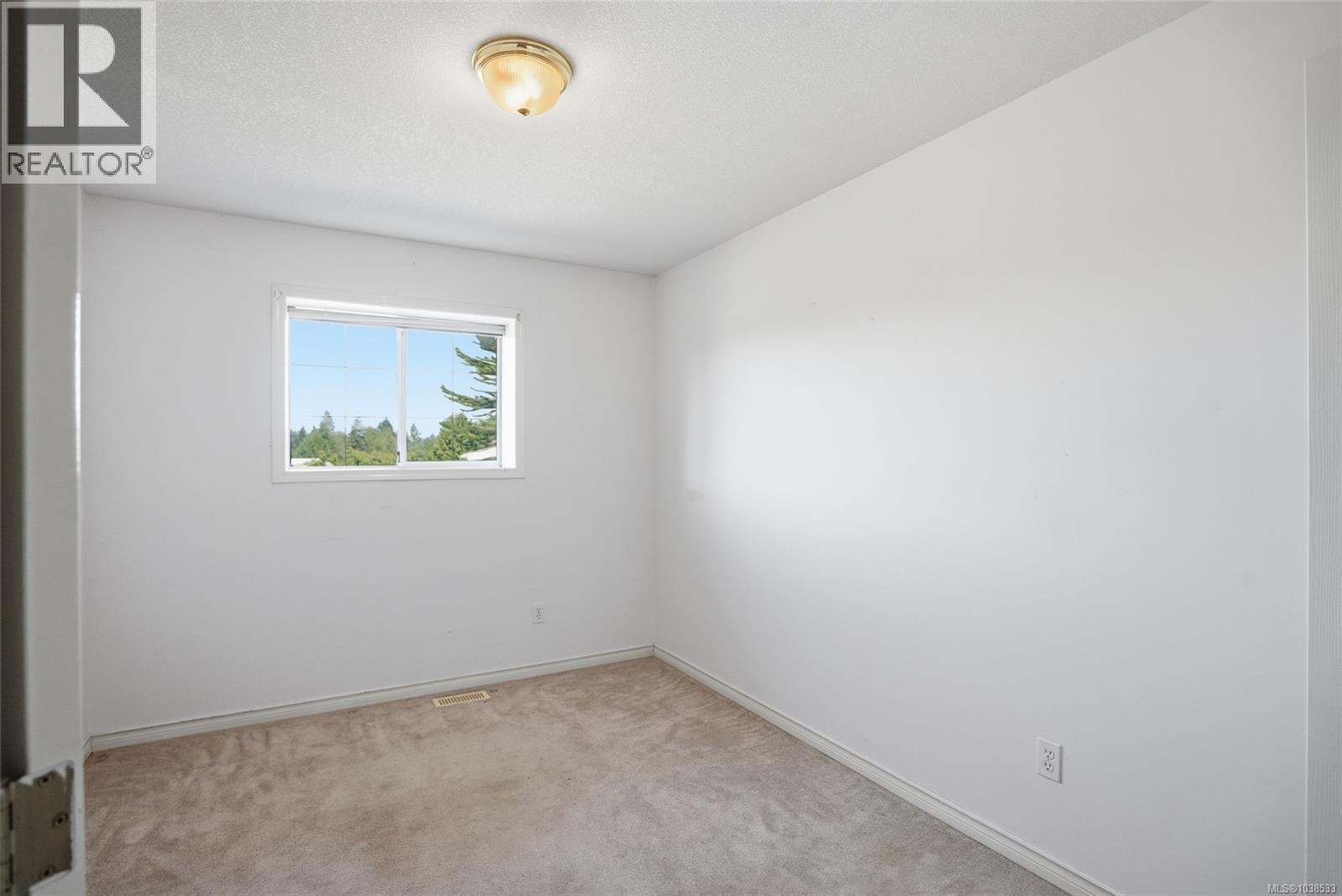 5684 Carrington Rd, Nanaimo