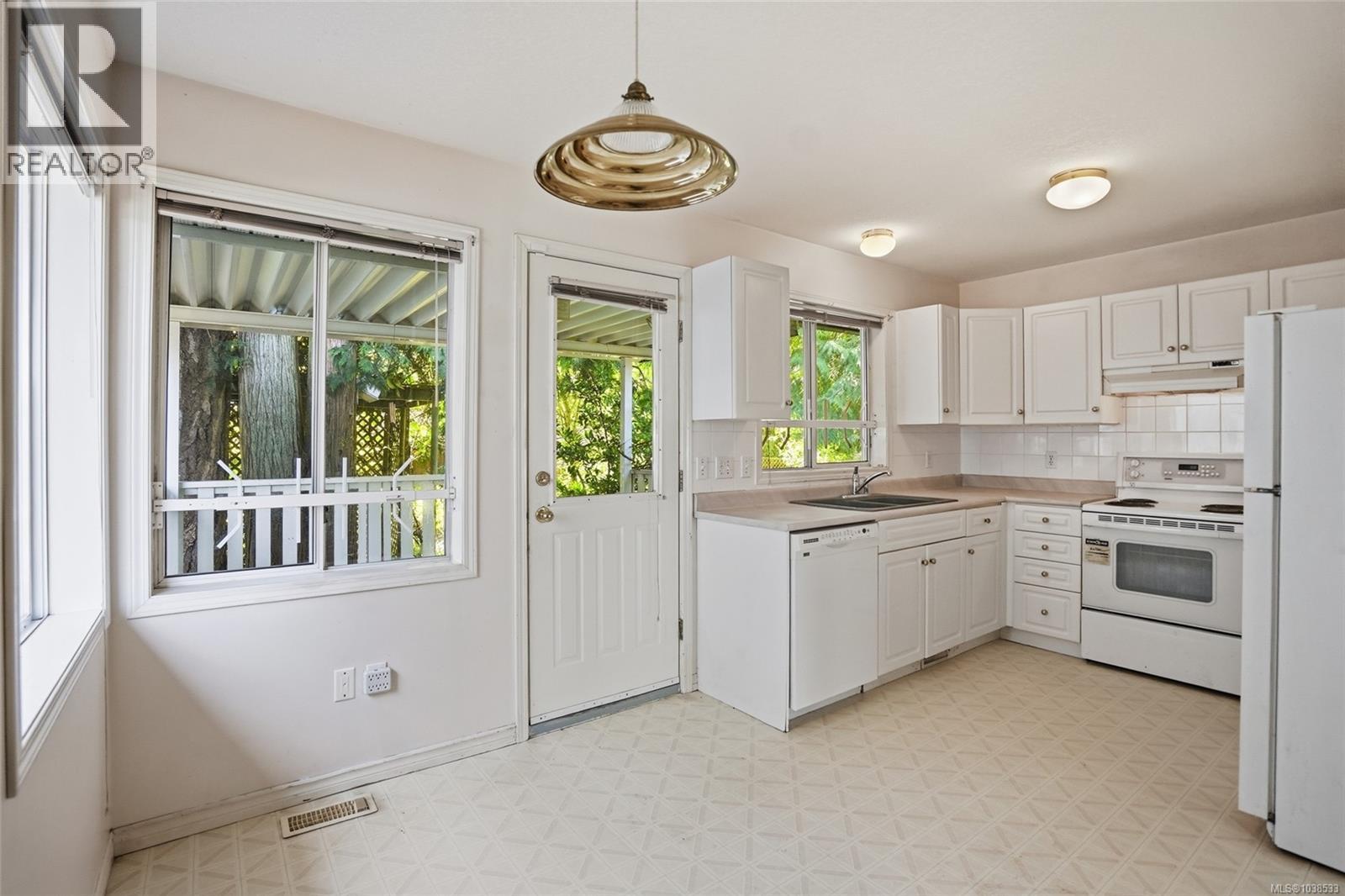 5684 Carrington Rd - 2
