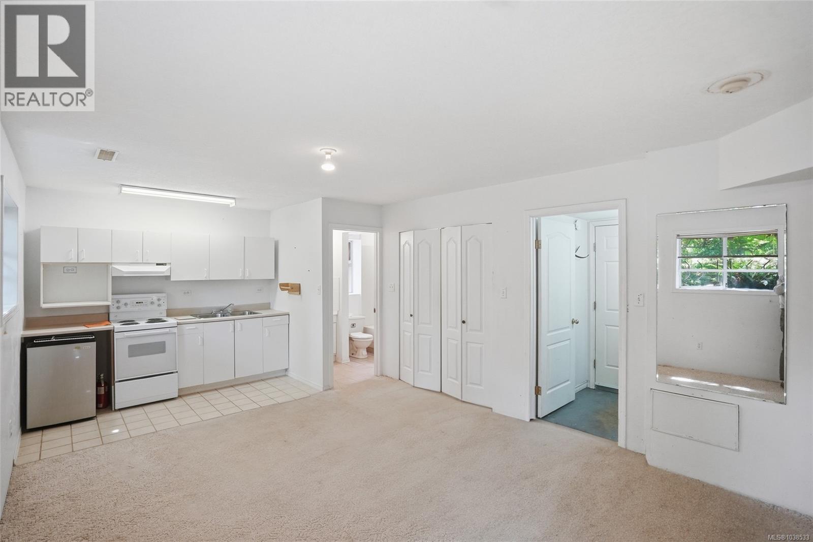 5684 Carrington Rd, Nanaimo