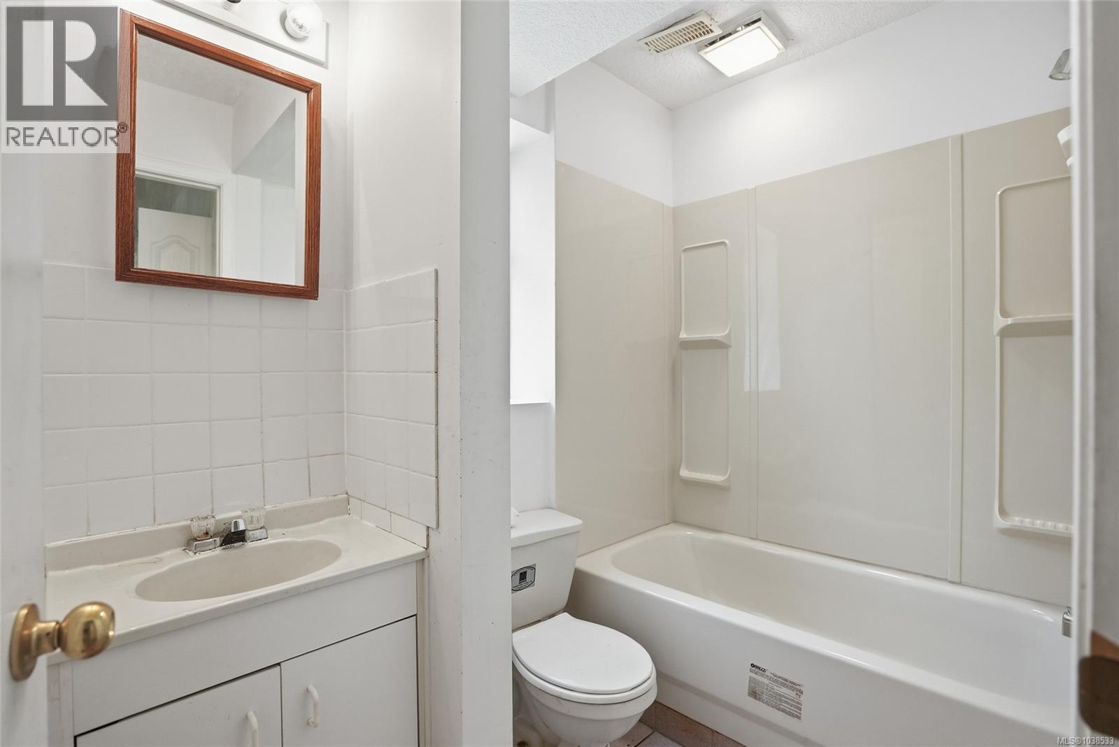 5684 Carrington Rd - 34