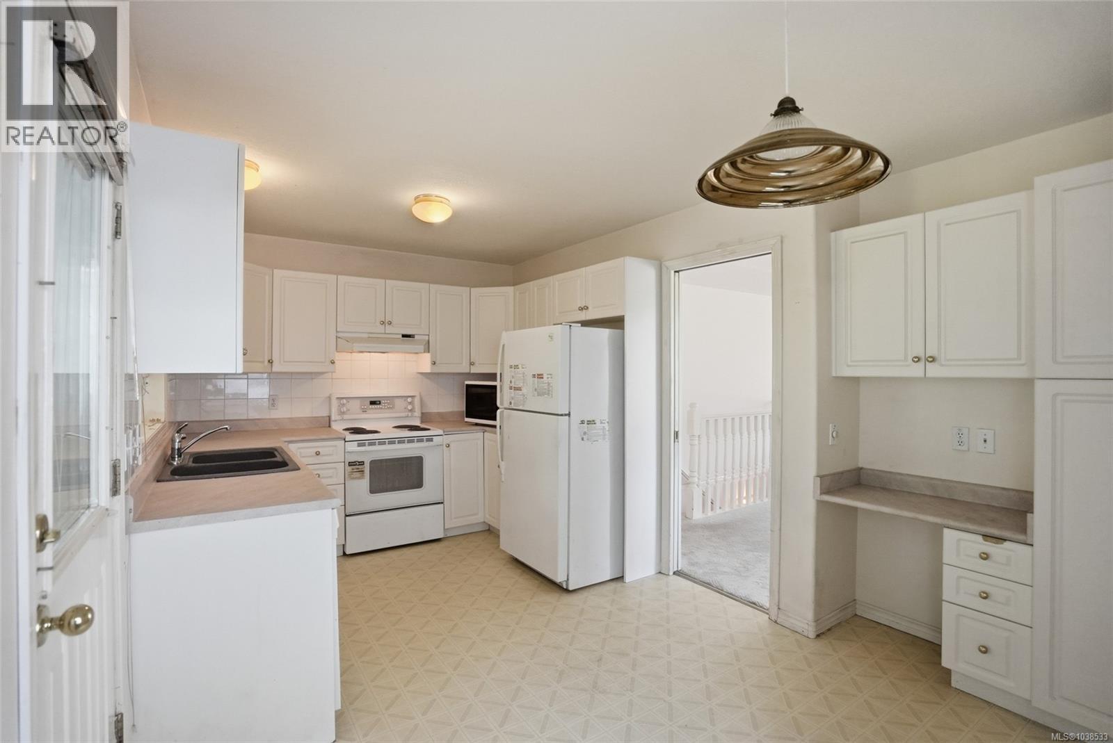 5684 Carrington Rd, Nanaimo