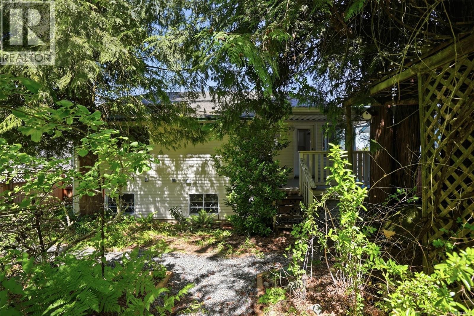 5684 Carrington Rd, Nanaimo