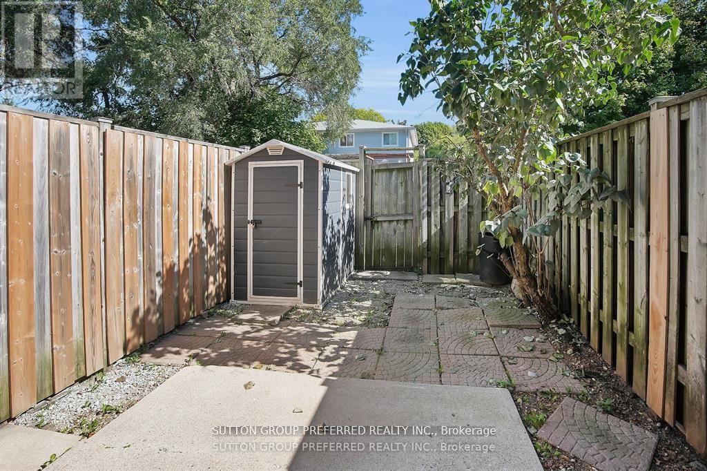 #88 1919 TRAFALGAR STREET - 17