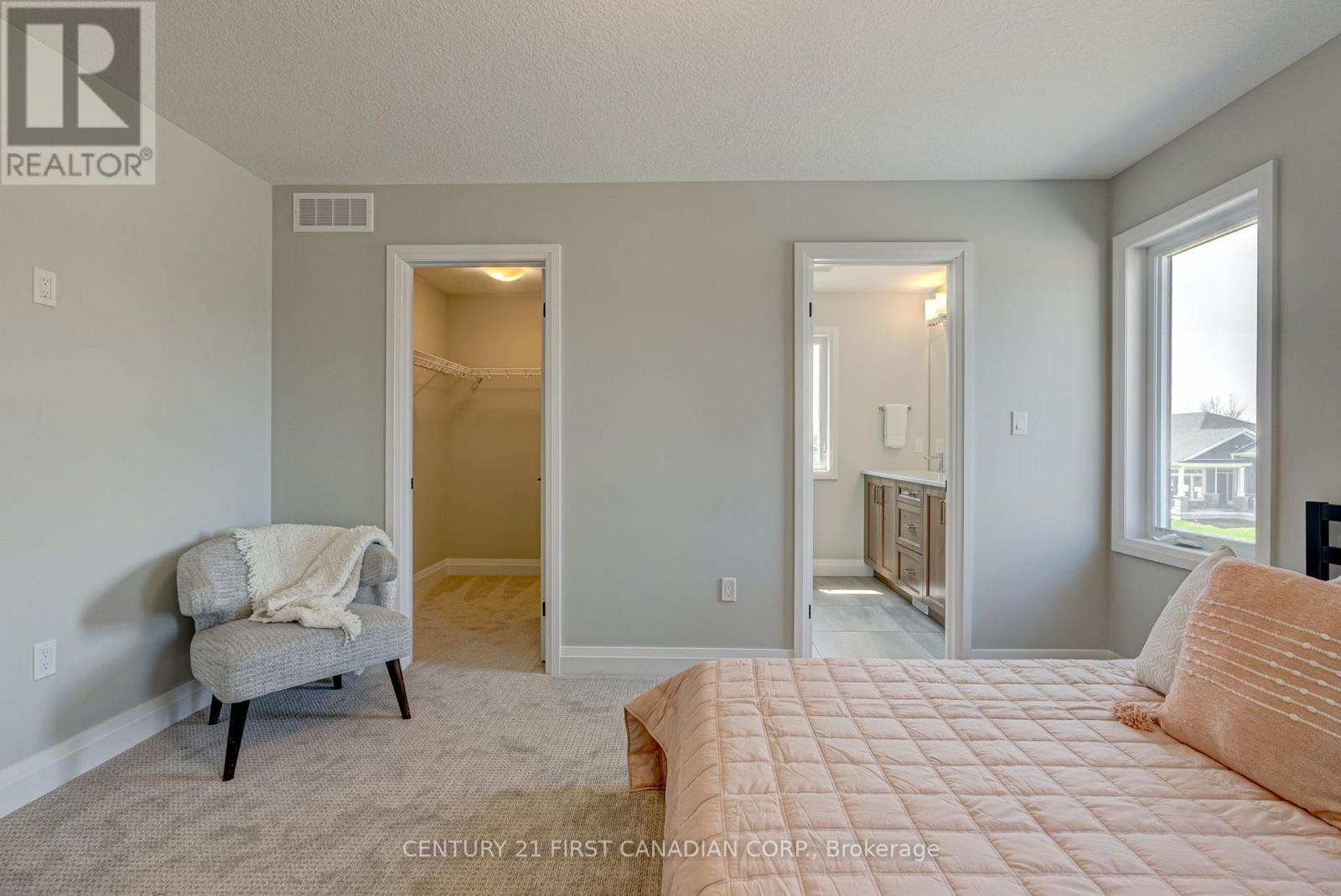 106 MAPLEDENE LANE - 23