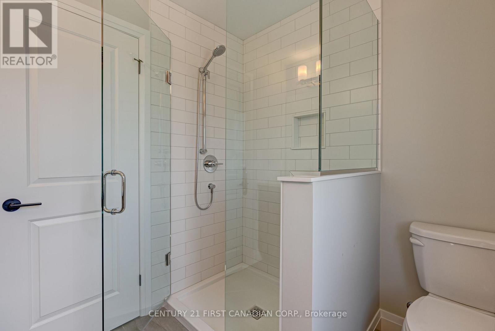 106 MAPLEDENE LANE - 26