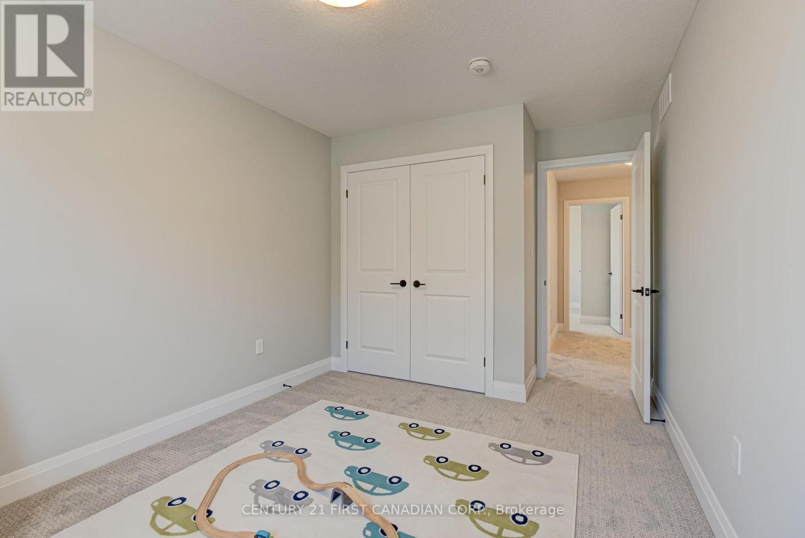 106 MAPLEDENE LANE - 29