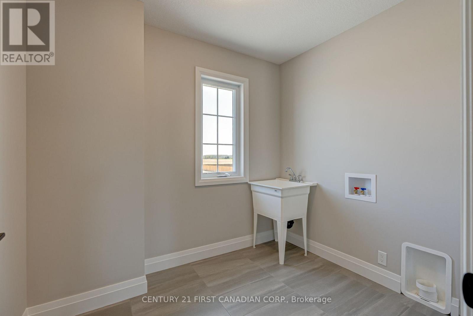 106 MAPLEDENE LANE - 33