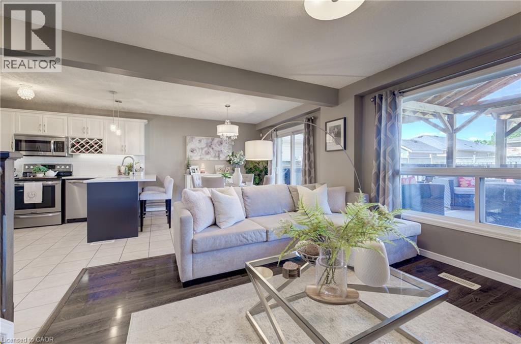 101 EDGEMERE Drive - 13