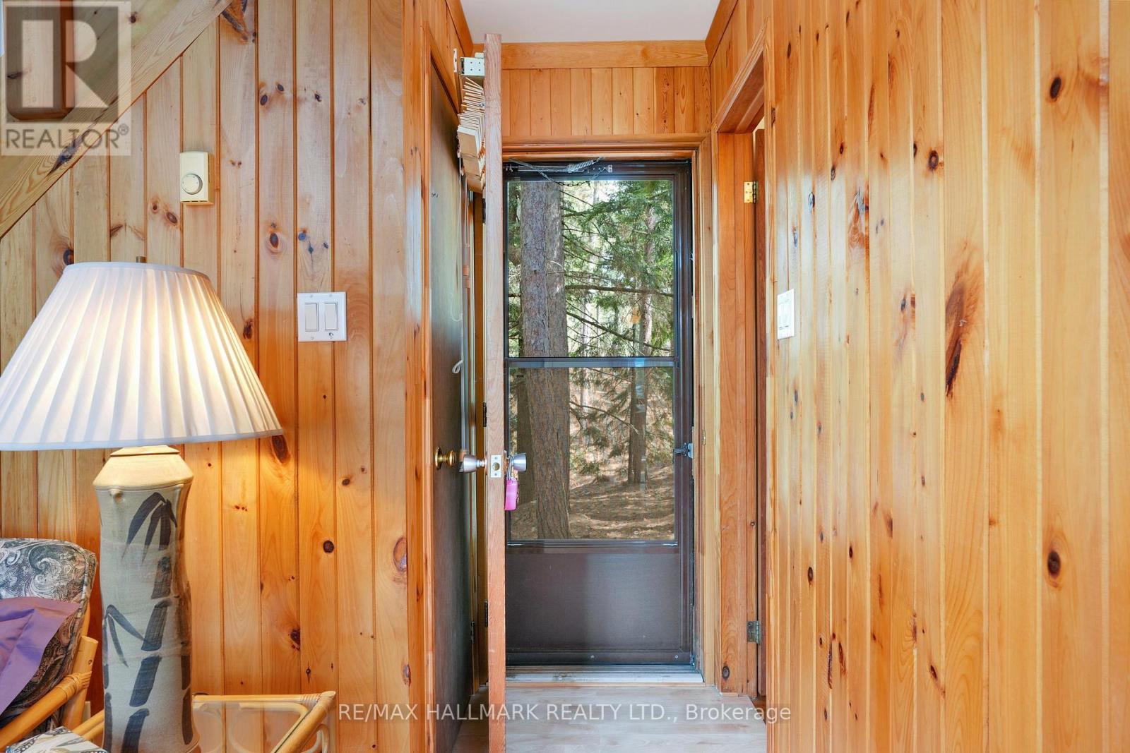 83 CHAPEL ROAD - 12