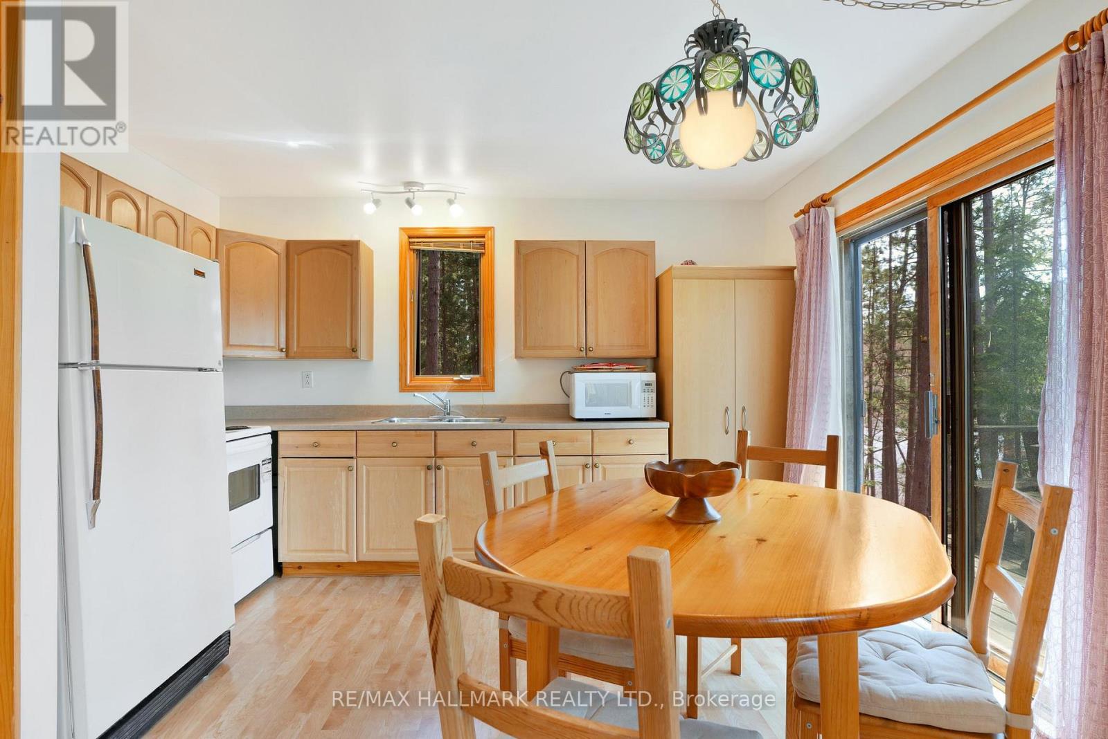 83 CHAPEL ROAD - 14