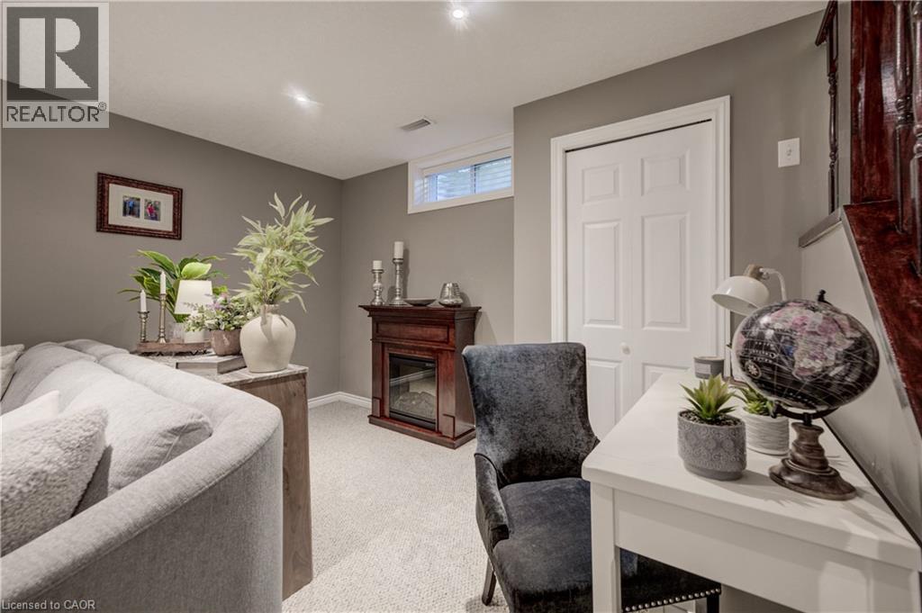 101 EDGEMERE Drive - 34