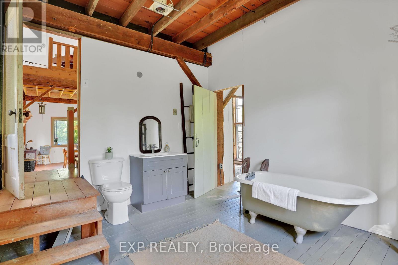 1057 MACDUFF ROAD - 14