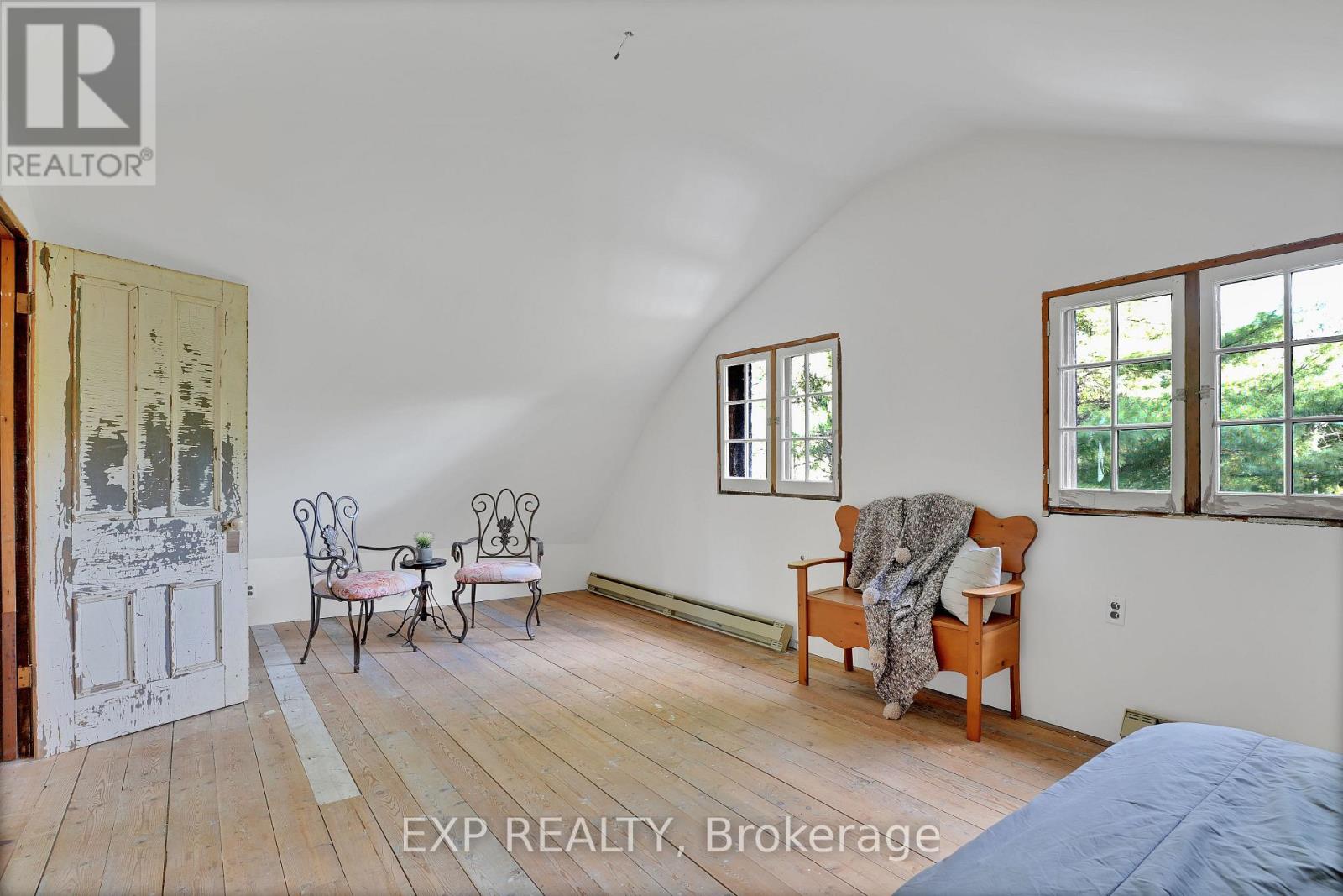 1057 MACDUFF ROAD - 17