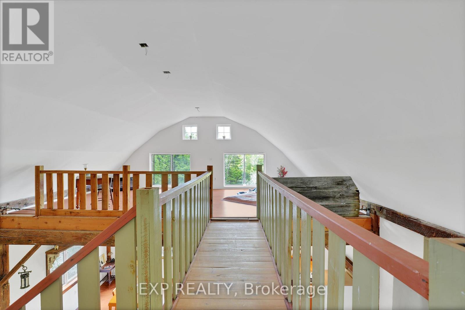 1057 MACDUFF ROAD - 18