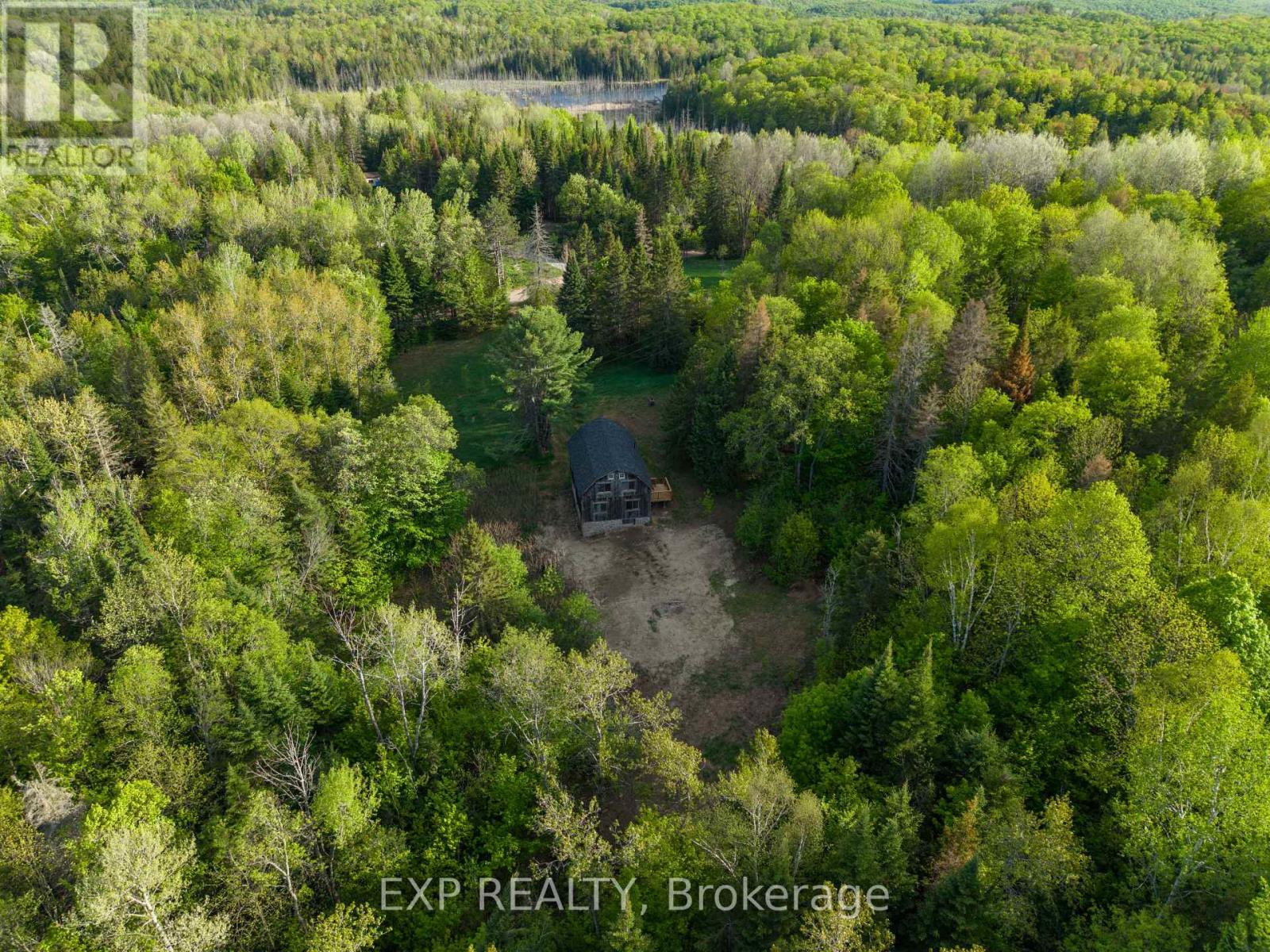 1057 MACDUFF ROAD - 24