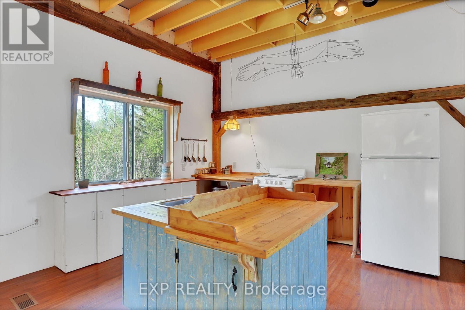 1057 MACDUFF ROAD - 6