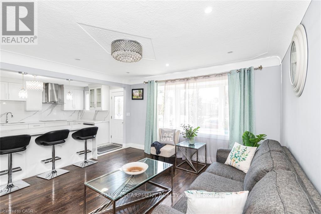 33 ALDERNEY AVENUE - 12