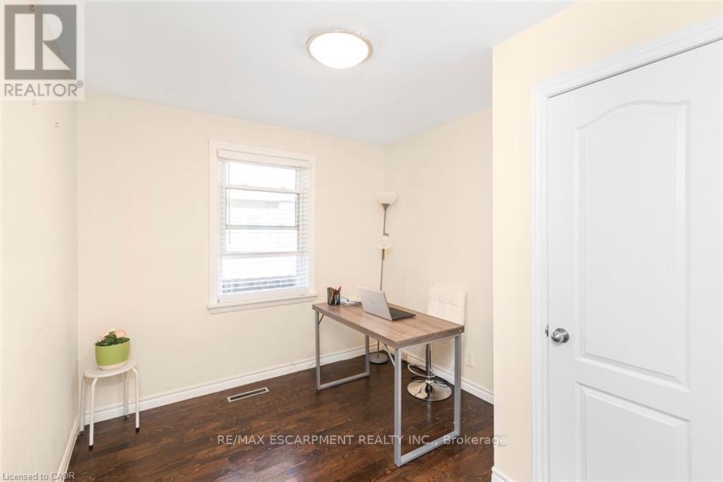 33 ALDERNEY AVENUE - 22