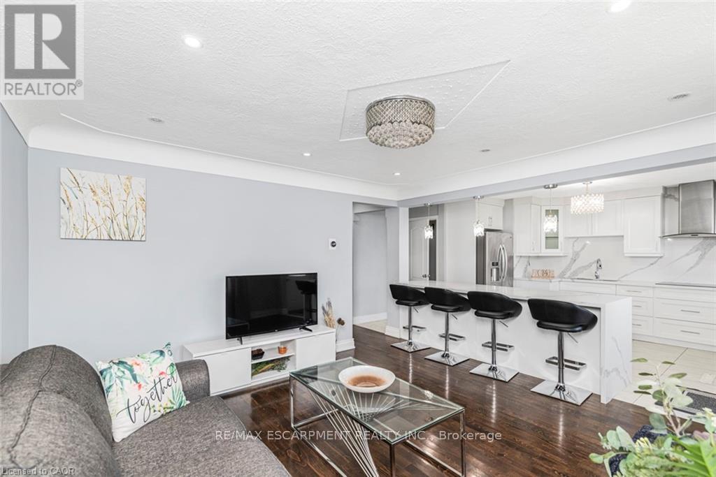 33 ALDERNEY AVENUE - 9