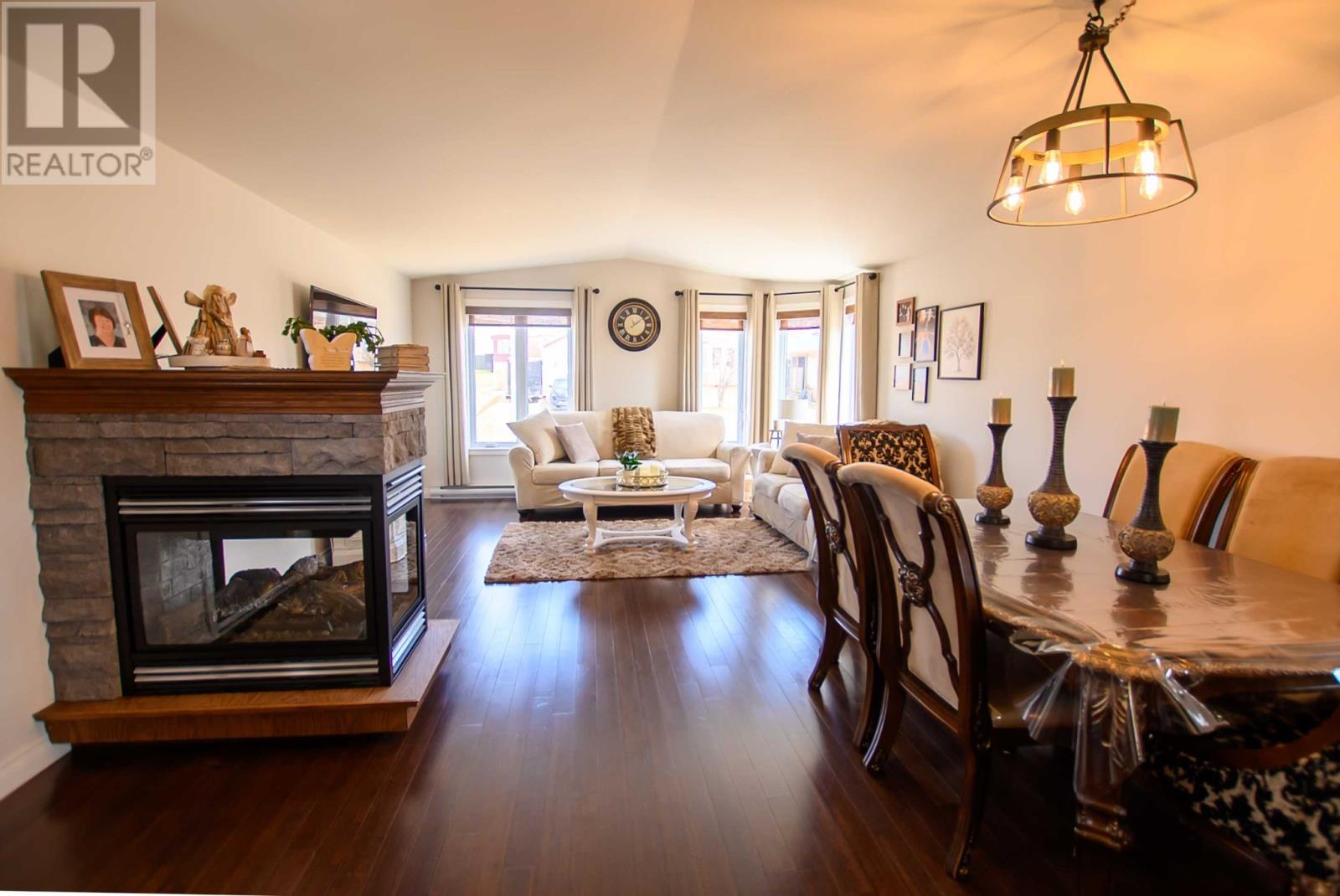 3046 Bartlett Drive thumbnail 16