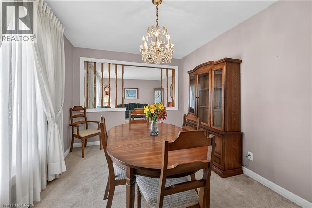 396 BROCK Street - 10