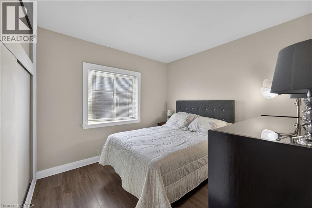 396 BROCK Street - 15