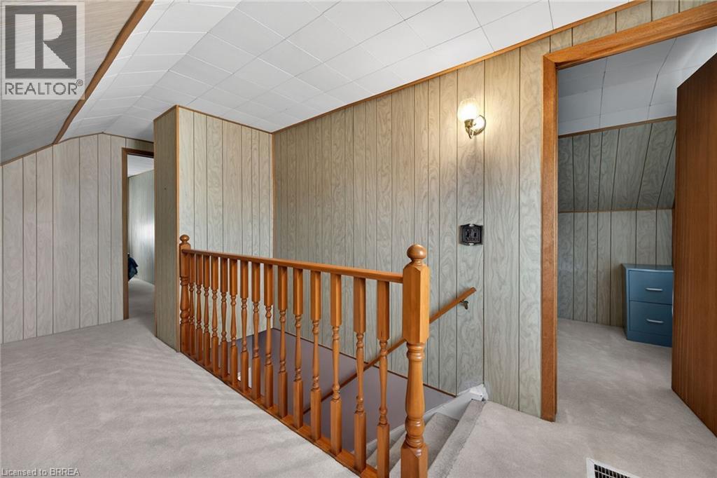 396 BROCK Street - 19