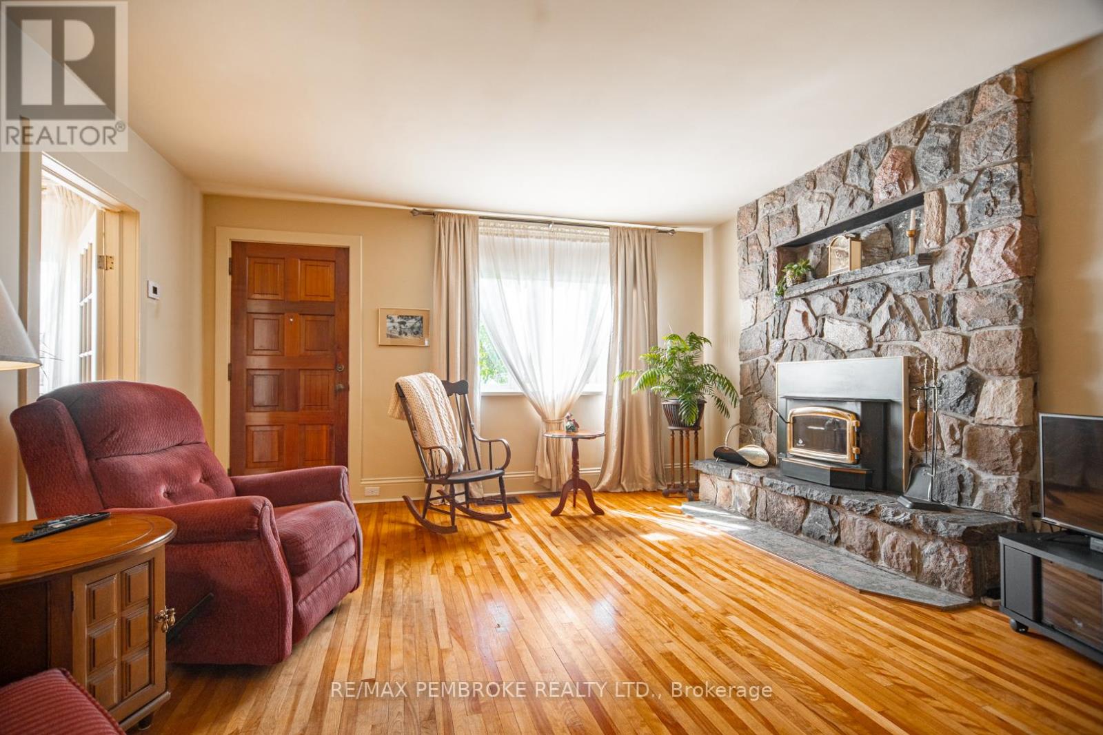 554 EGANVILLE ROAD - 16