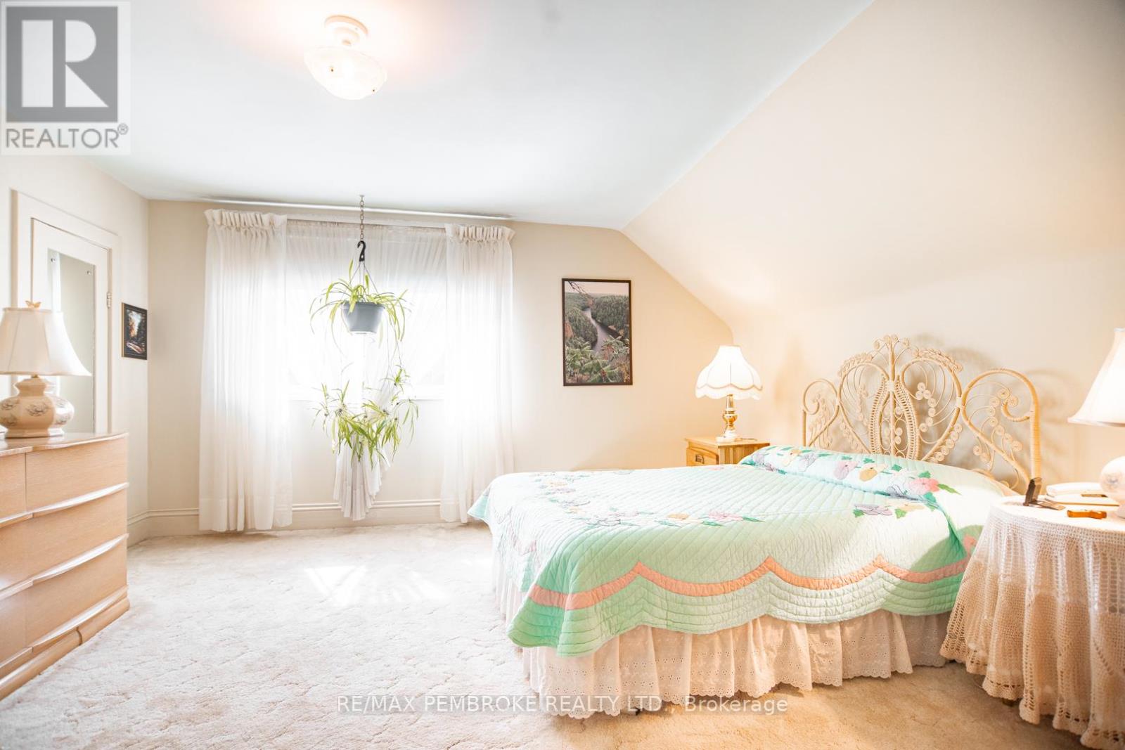 554 EGANVILLE ROAD - 23