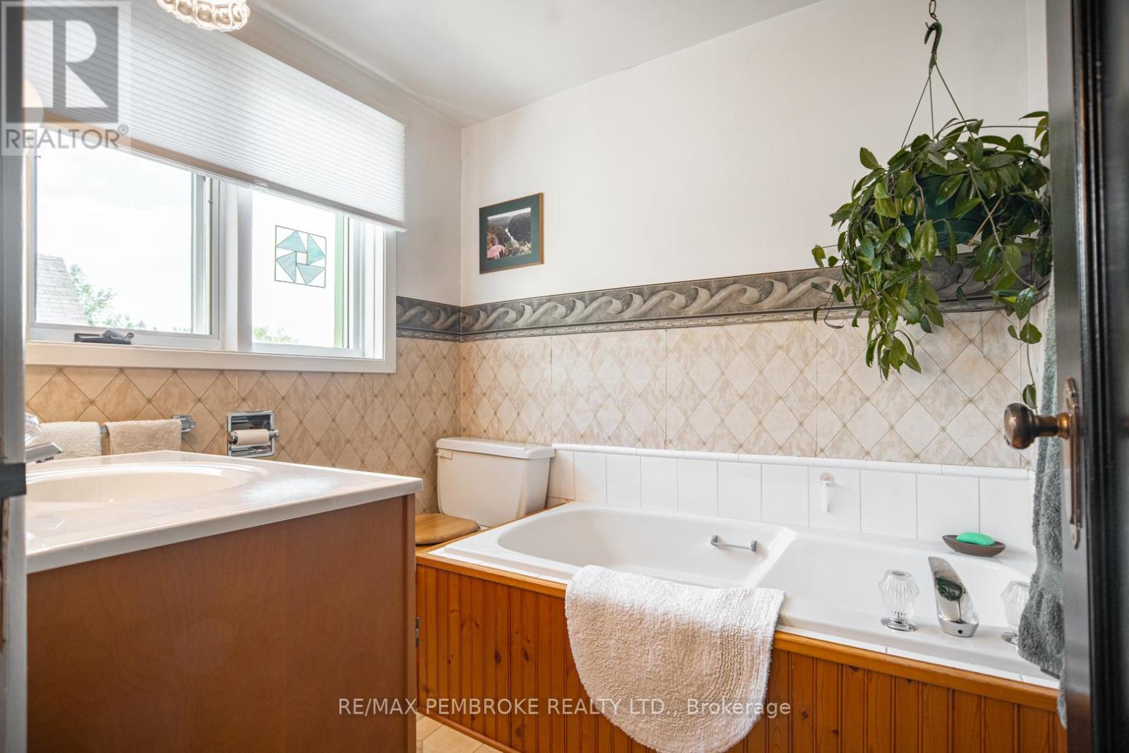 554 EGANVILLE ROAD - 27