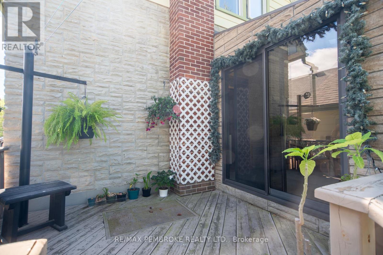 554 EGANVILLE ROAD - 41