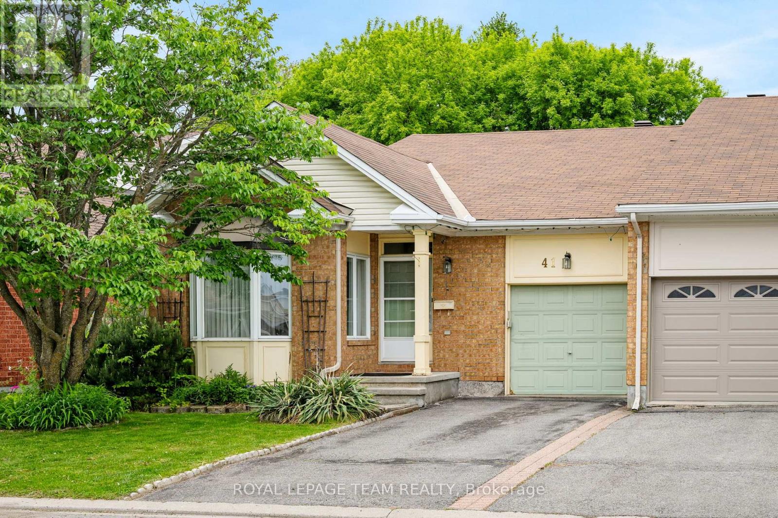 41 BILLINGHAM CRESCENT - 1