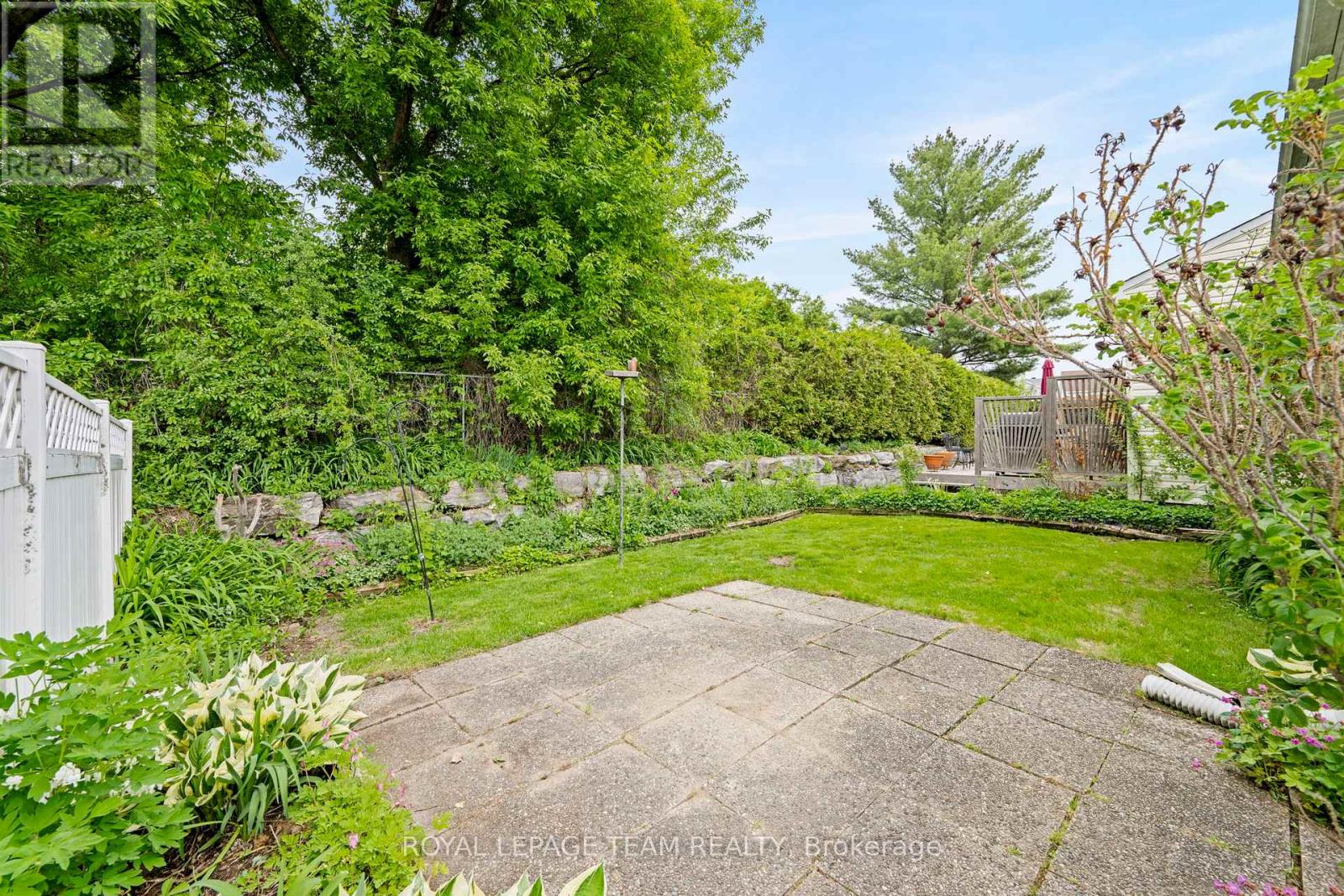 41 BILLINGHAM CRESCENT - 21