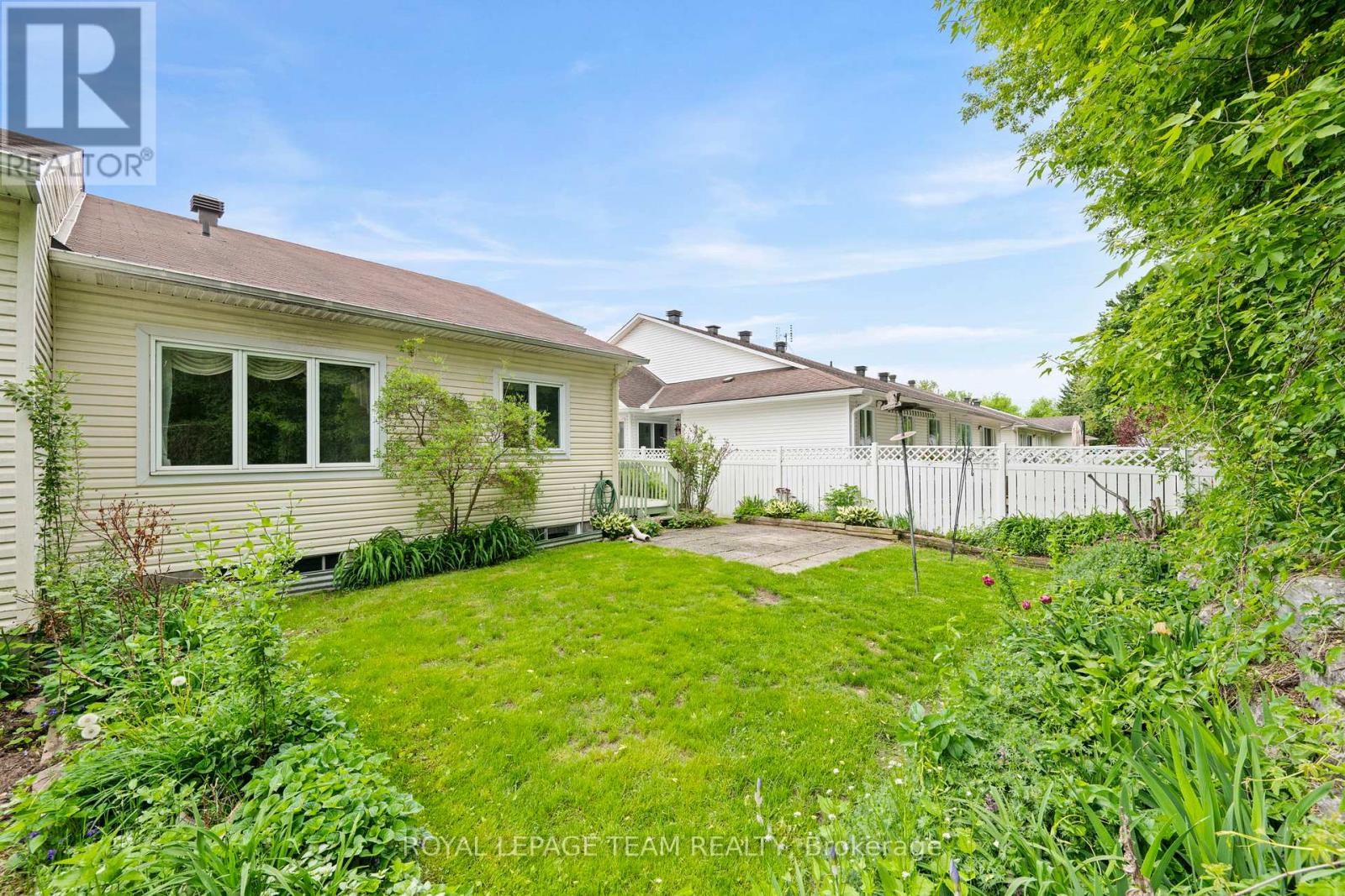 41 BILLINGHAM CRESCENT - 23